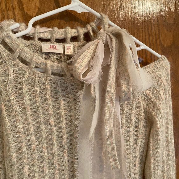 Asymmetrical cold-shoulder sweater w/feminine bow - Picture 2 of 4